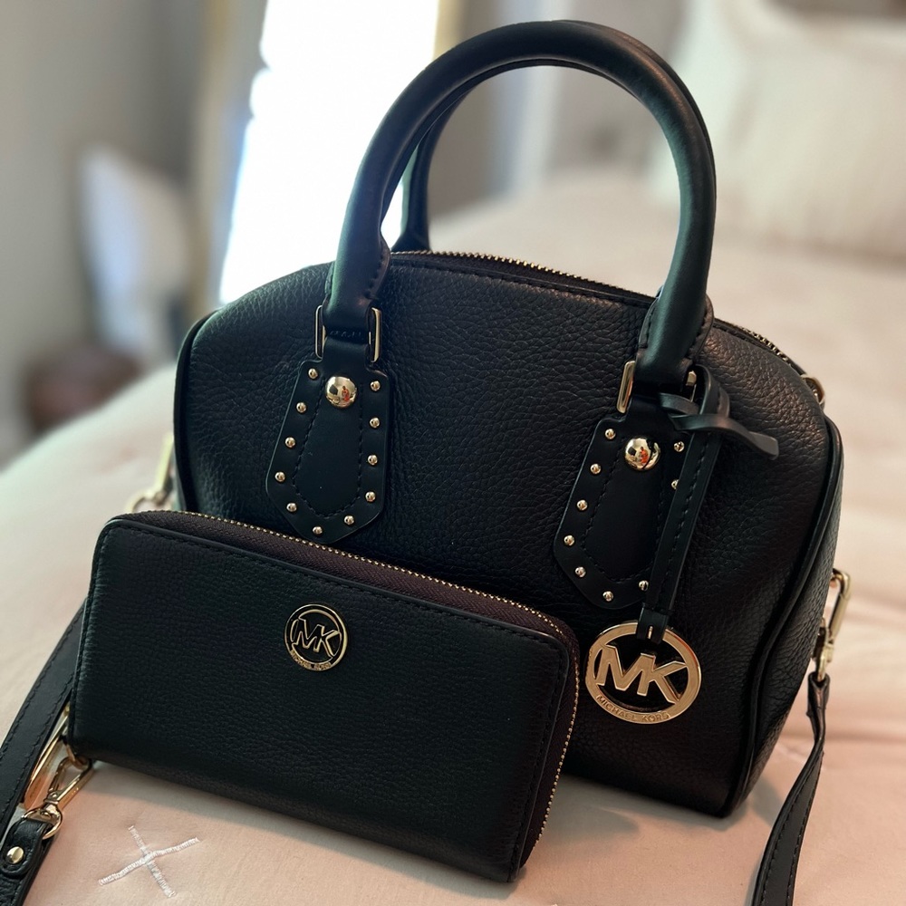 Michael Kors Set - Picture 1 of 14
